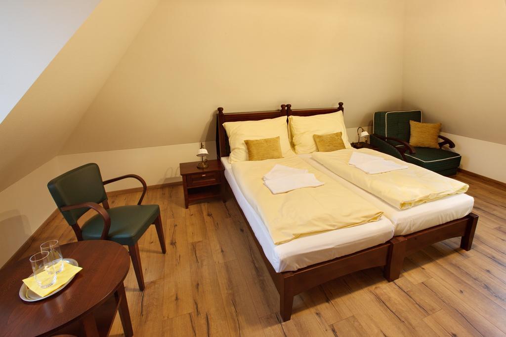 Vila Magnolia Banska Stiavnica Phòng bức ảnh