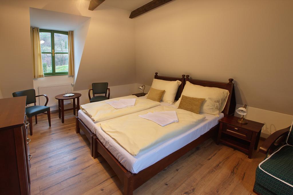Vila Magnolia Banska Stiavnica Phòng bức ảnh